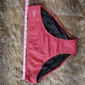 Baleaf Women's Swimsuit Bottom Size 44. NWT